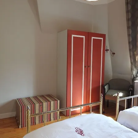 Chateau D'avesnes - Le Castelet 4*