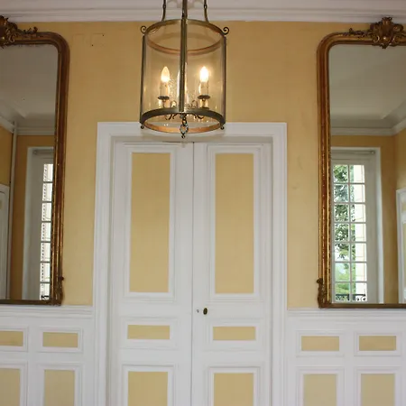 Chateau D'avesnes - Le Castelet