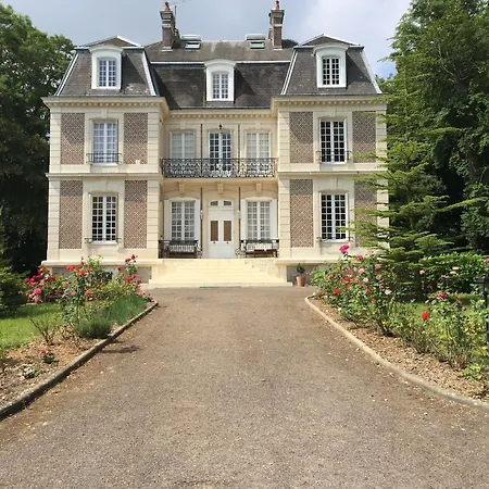 Chateau D'avesnes - Le Castelet