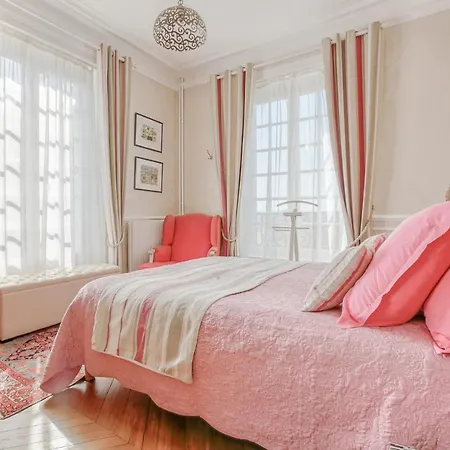 Chateau D'avesnes - Le Castelet Avesnes-en-Bray